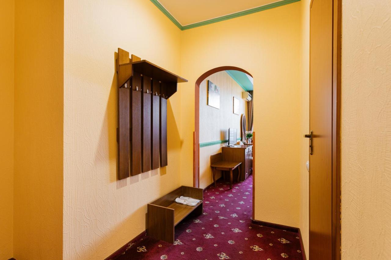 Tiso Apart Hotel Kyjev Exteriér fotografie